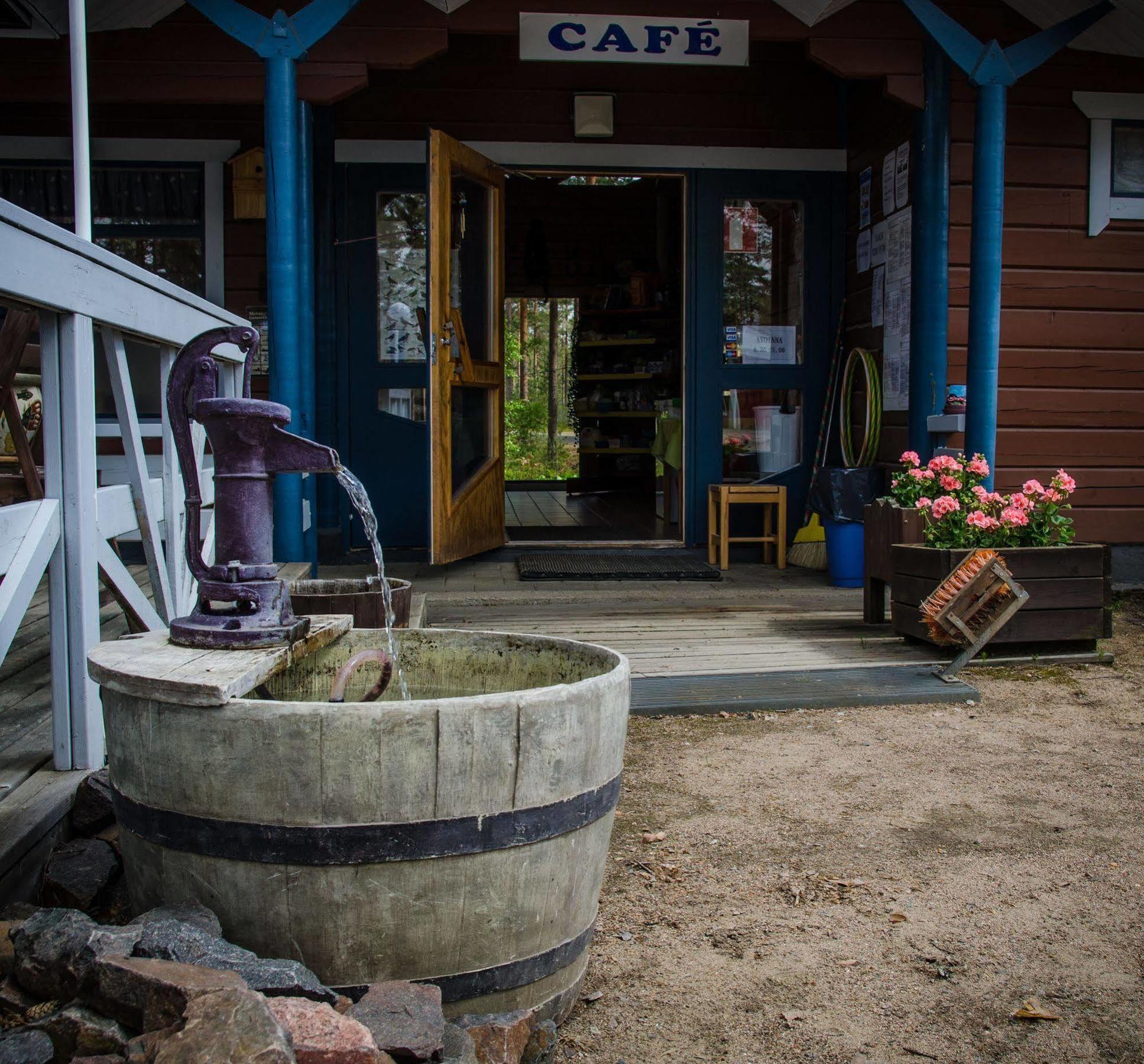 Ahvenlampi Camping Saarijärvi Exterior foto